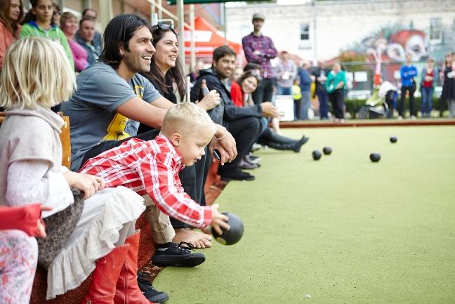 big issue barefoot bowls 2013